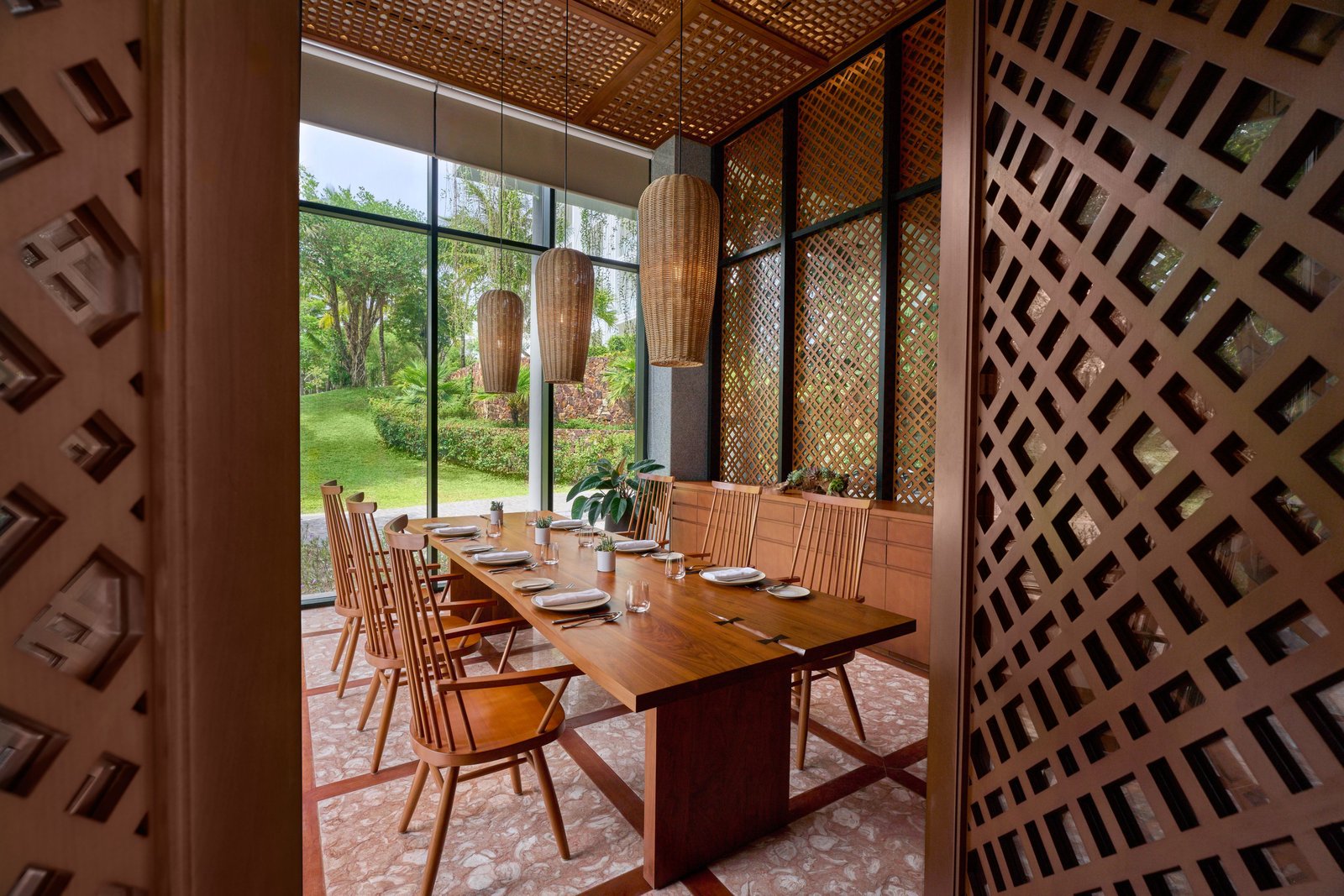 JW Marriott Cam Ranh Bay Resort & Spa, clay craft
