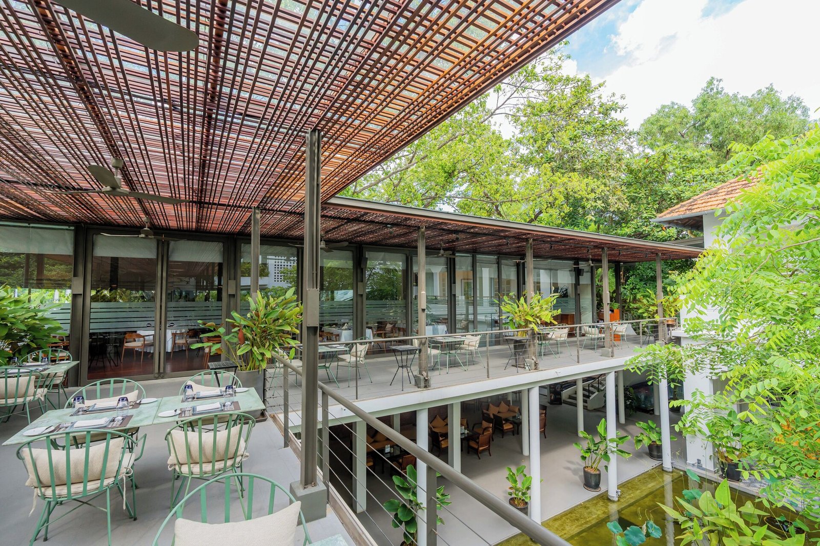 Plantation Urban Resort & Spa, at the table