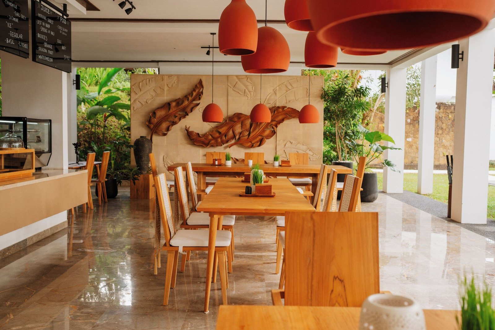 Bumi Kinar Ubud Heritage, at the table