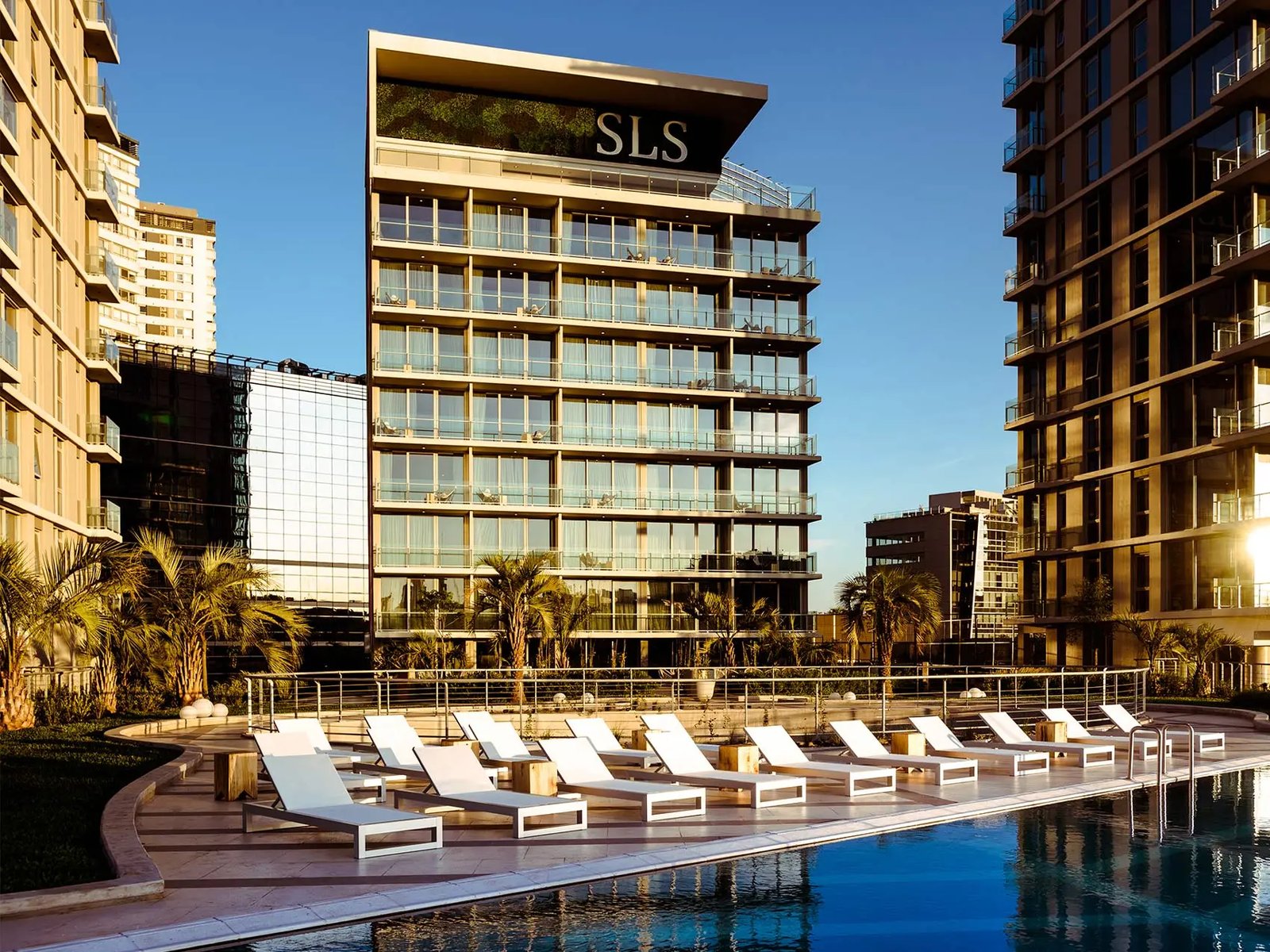 SLS Buenos Aires Puerto Madero, the pool