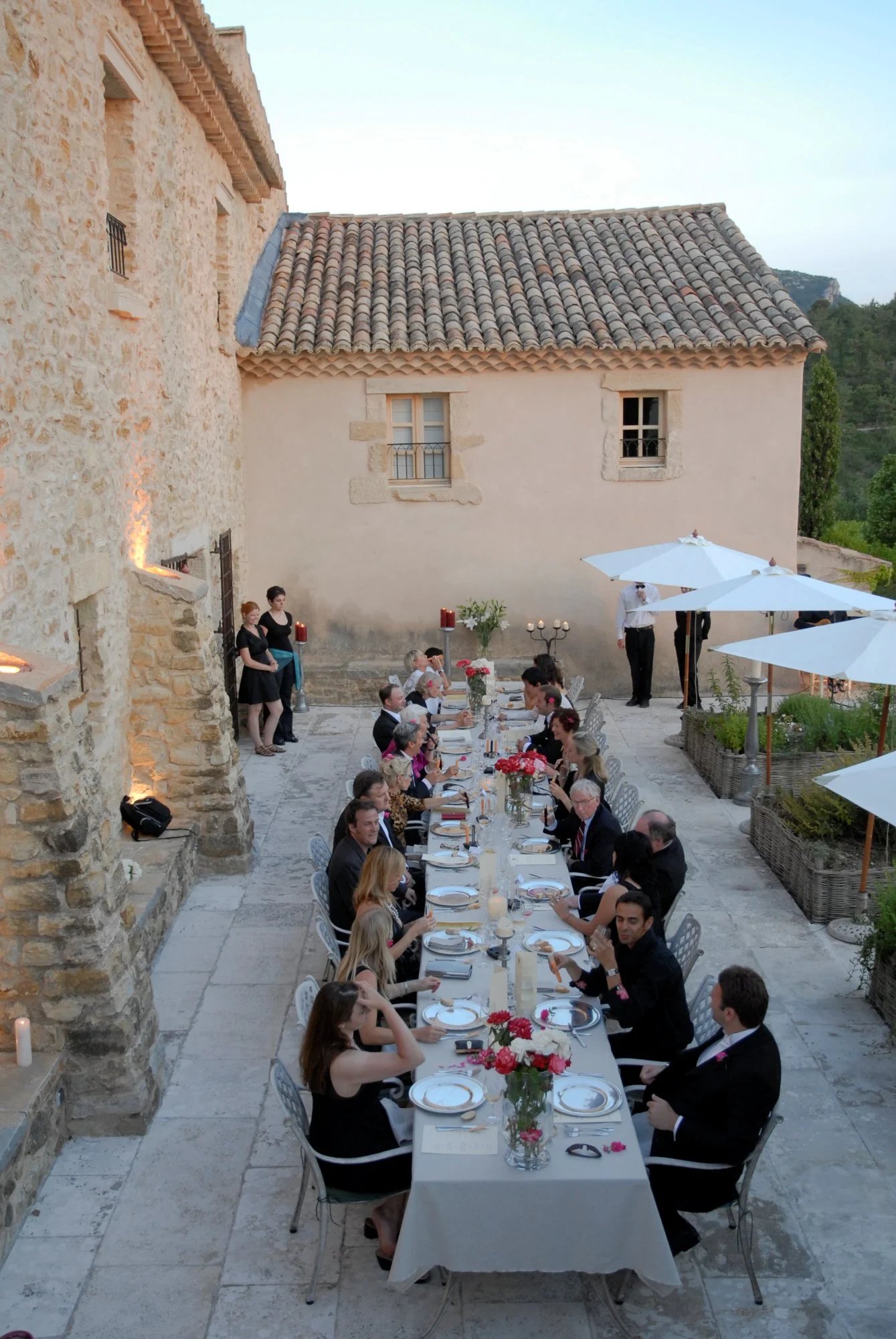 La Verrière, at the table
