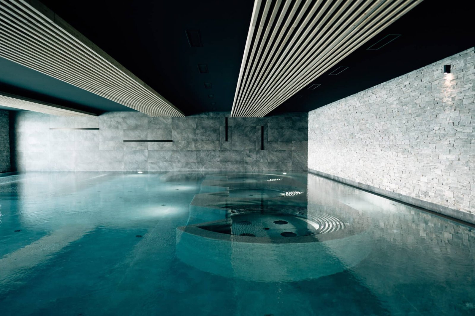Eringer Hotel, the pool
