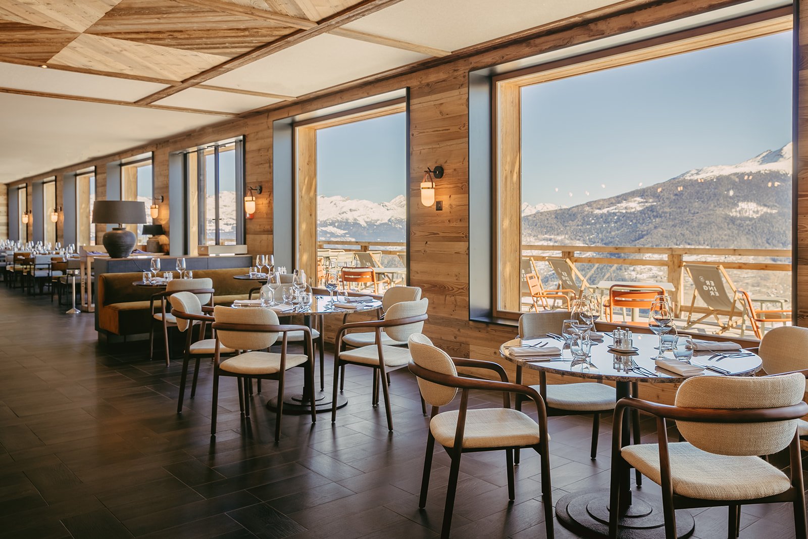 Eringer Hotel, at the table