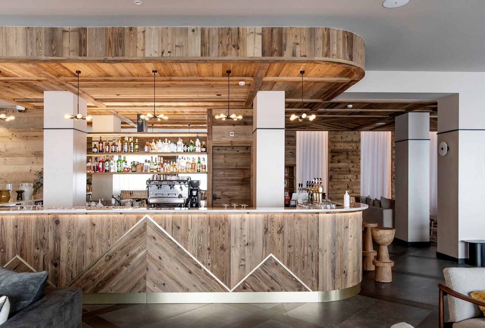 Eringer Hotel, at the table