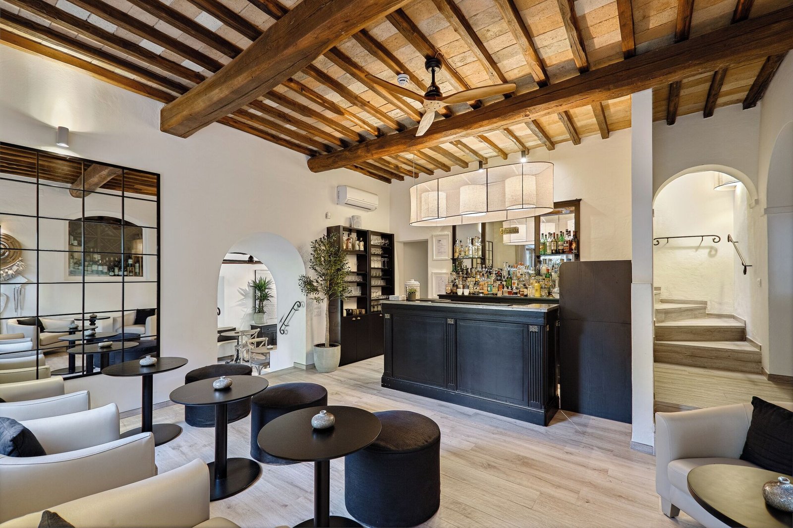 Locanda le Piazze, at the table