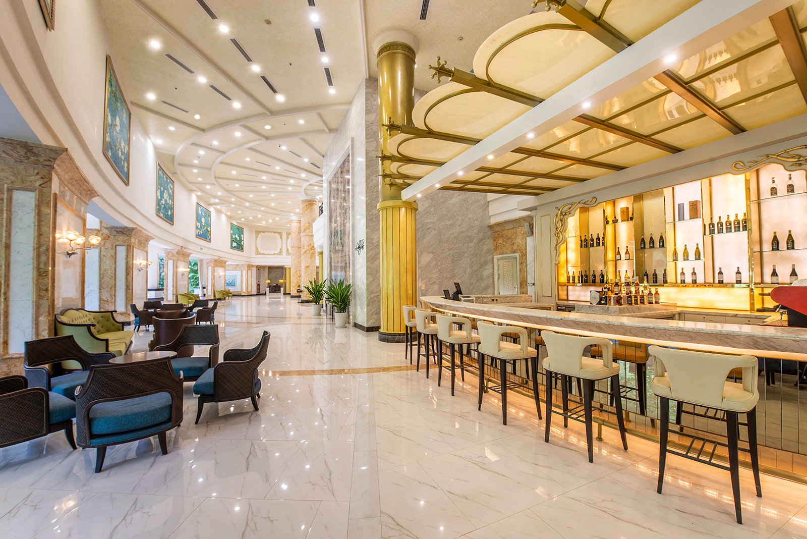 Vinpearl Luxury Nha Trang — eat & drink