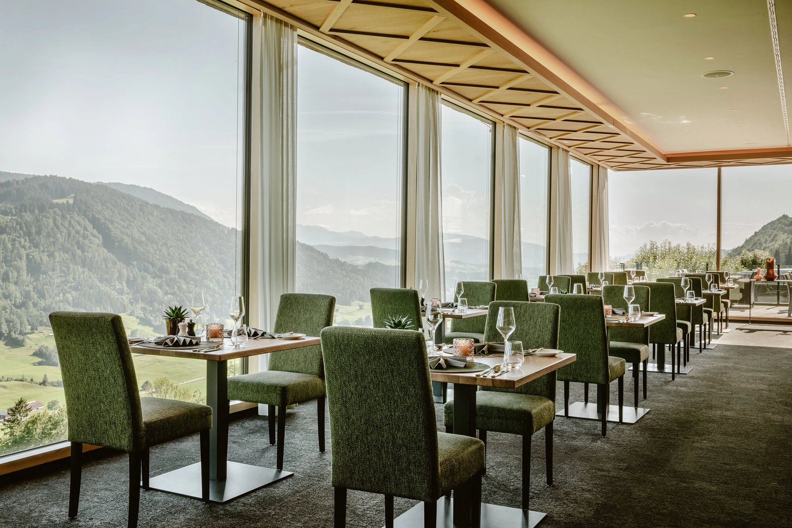 Bergkristall - Mein Resort im Allgäu, at the table