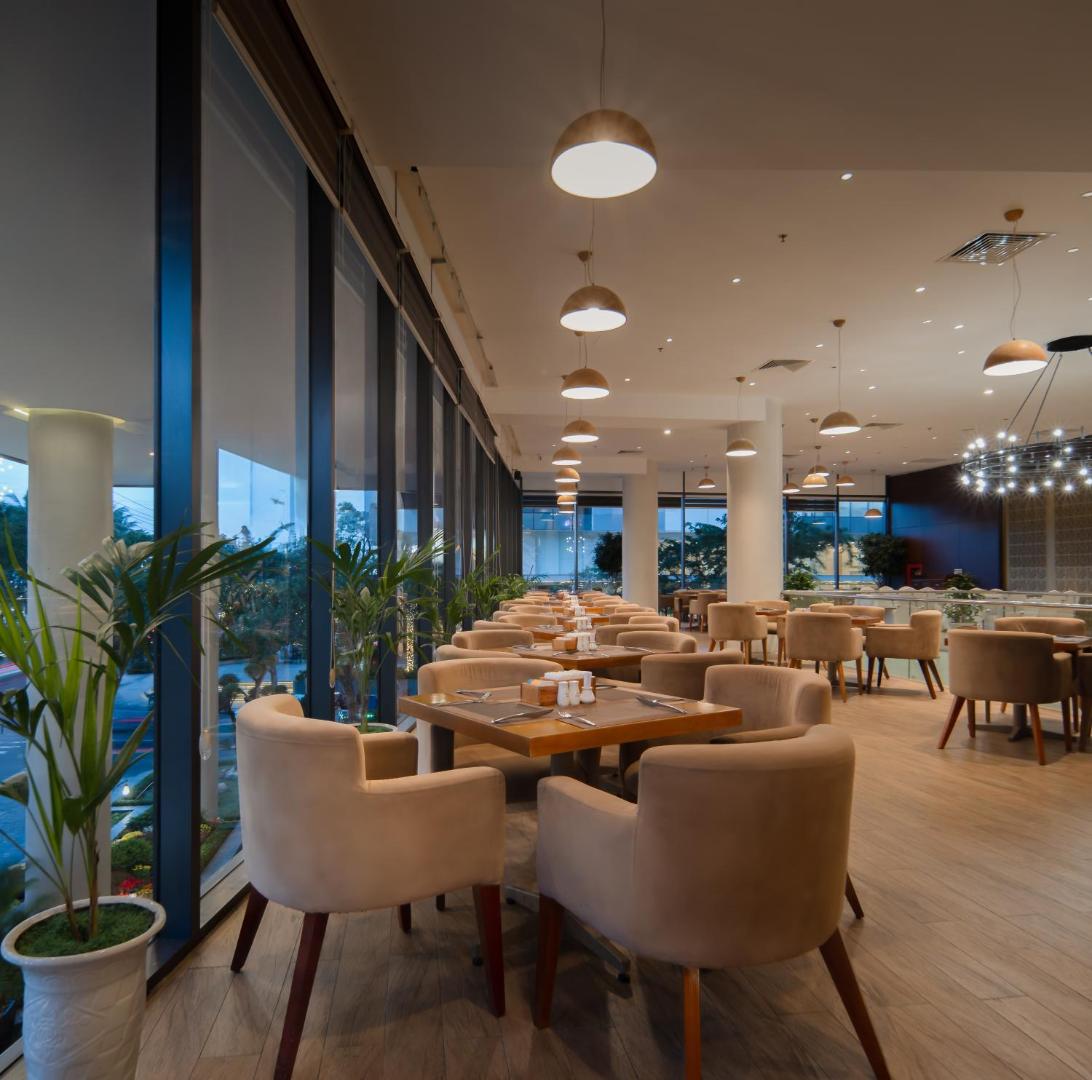 StarCity Bayfront Nha Trang — eat & drink