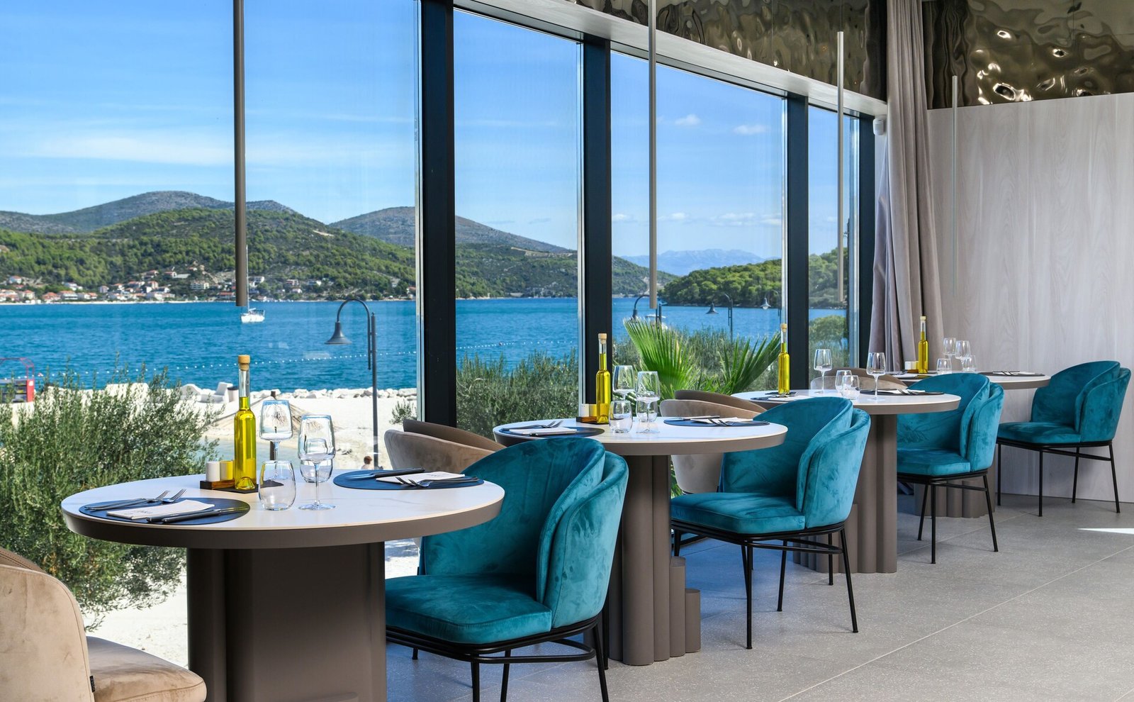 Hotel Marinus, restaurant oblica