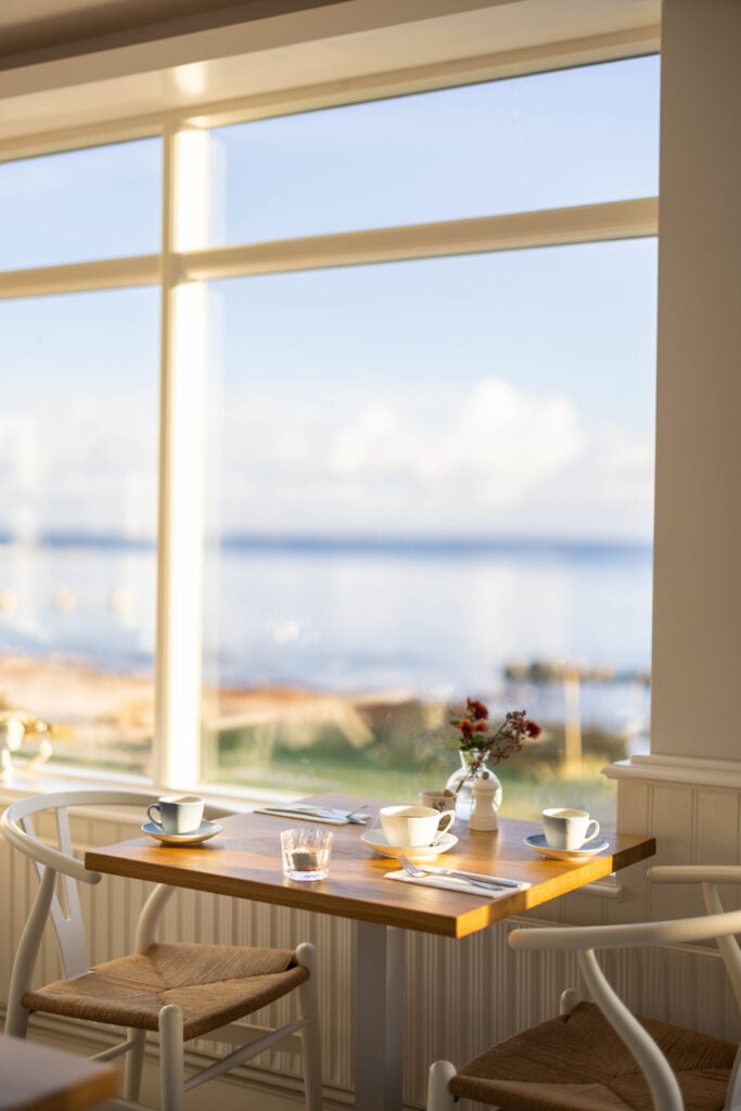 Melsted Badehotel, at the table