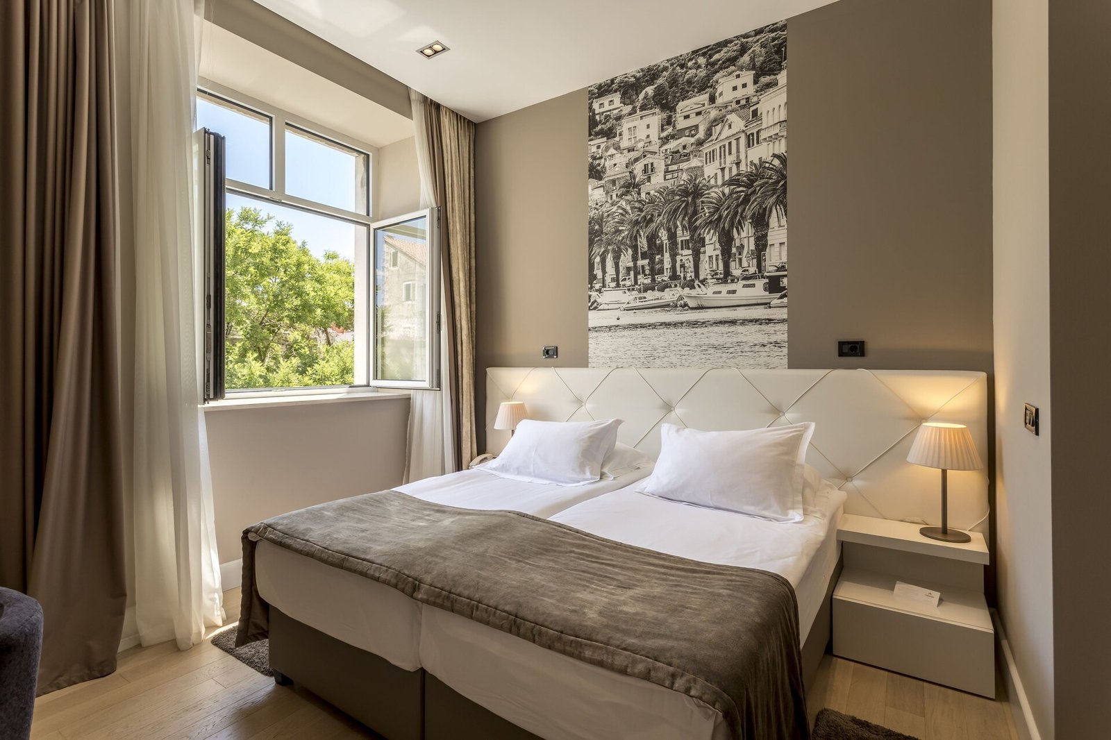 Cornaro Hotel, rooms