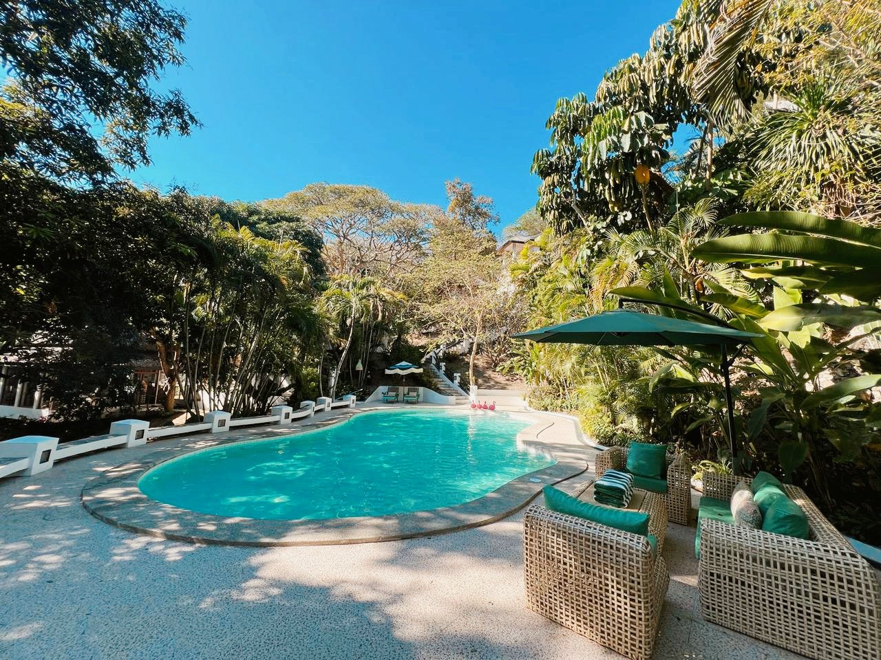 Nawa Wellness, the pool