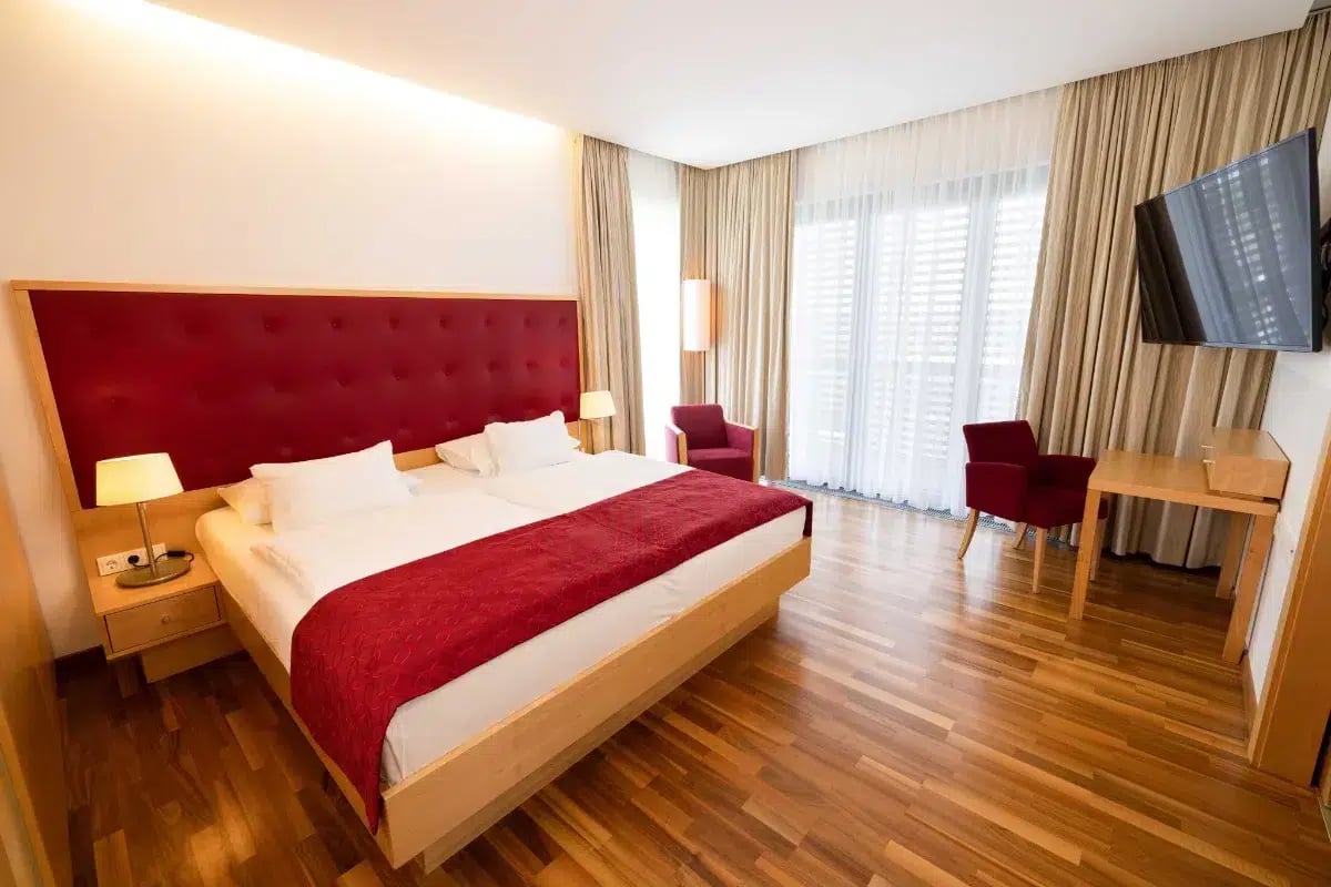 Thermenresort Laa – Hotel, rooms