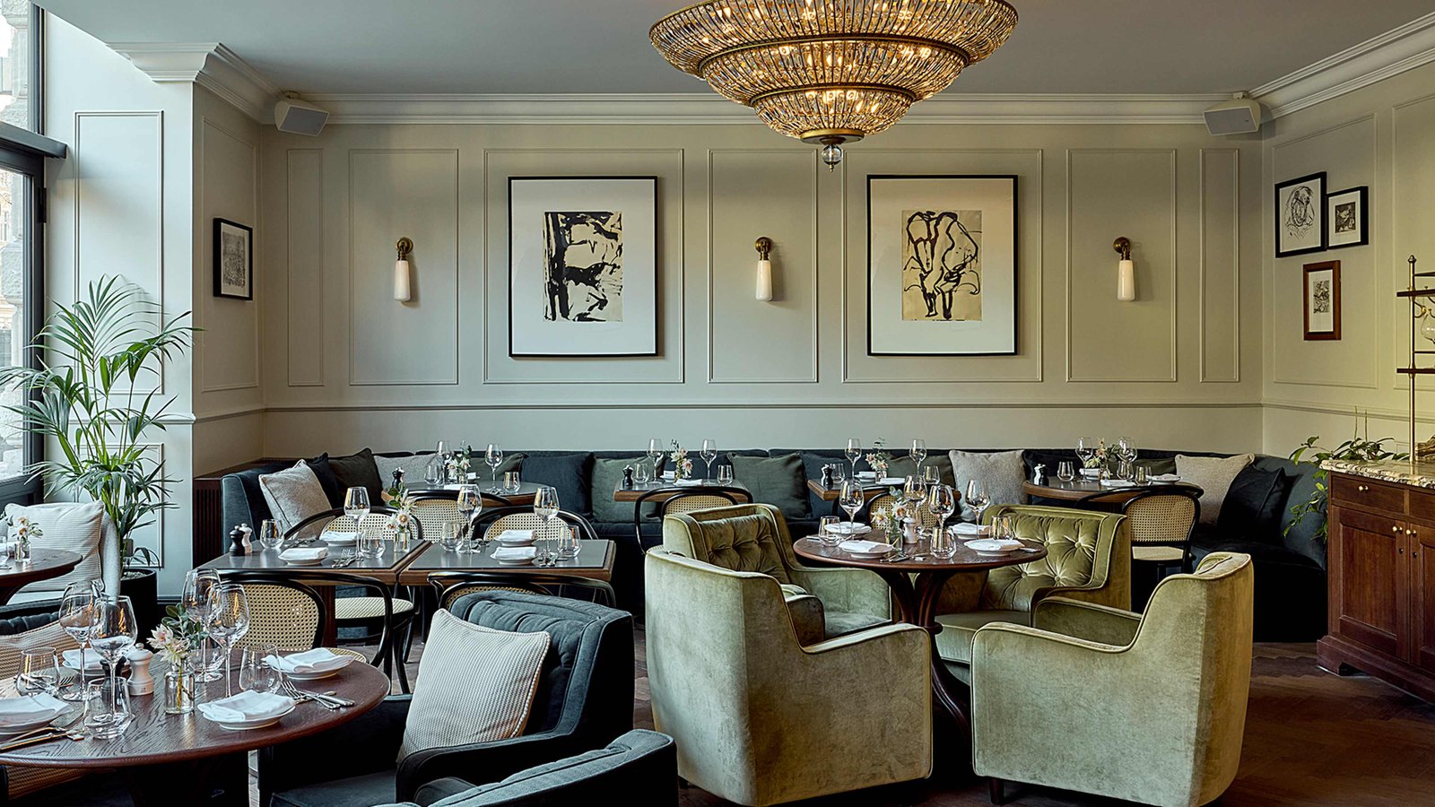 Miiro Palais Rudolf, baroness restaurant & bar