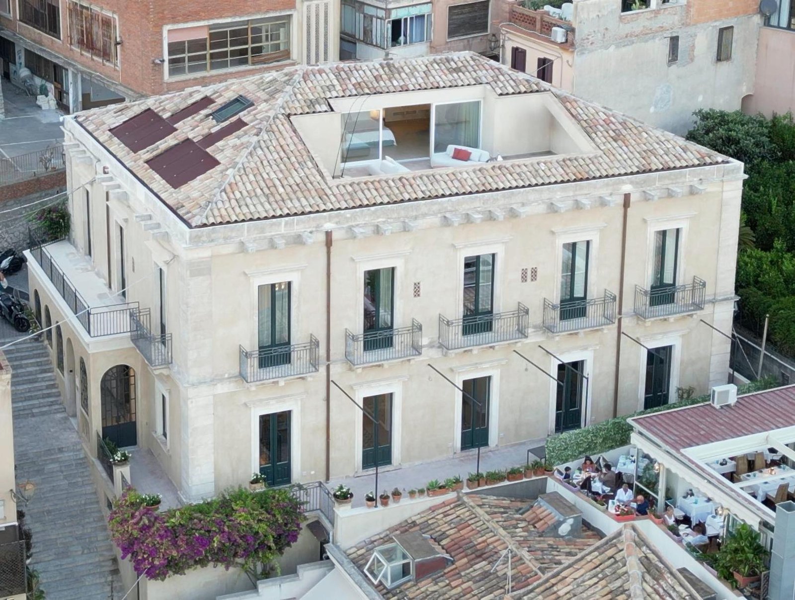 Villa Mabel, how it began
