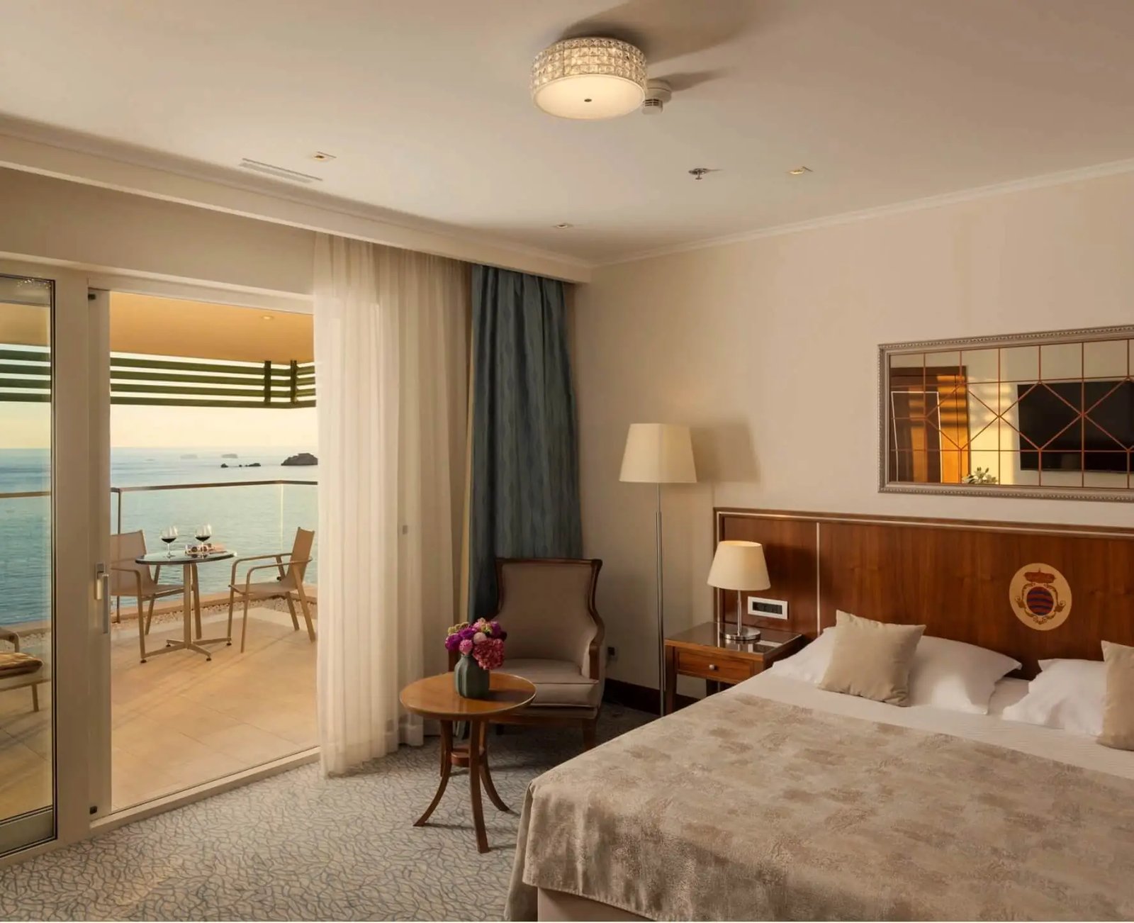 Hotel More