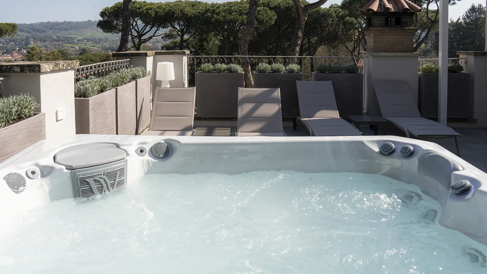 Villa Madre Luxury Suites & Private Spa