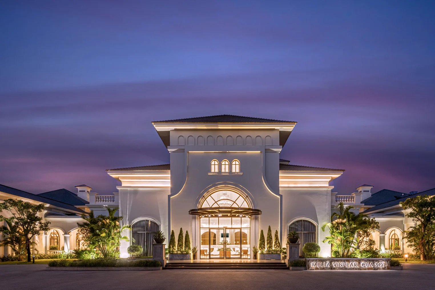 Vinpearl Empire Nha Trang — vibe