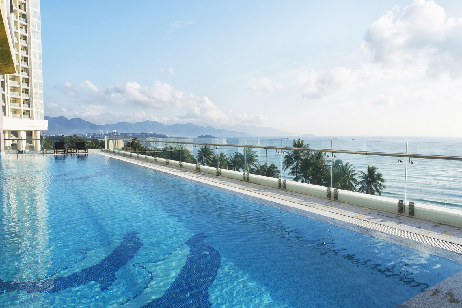 Havana Nha Trang Hotel — vibe