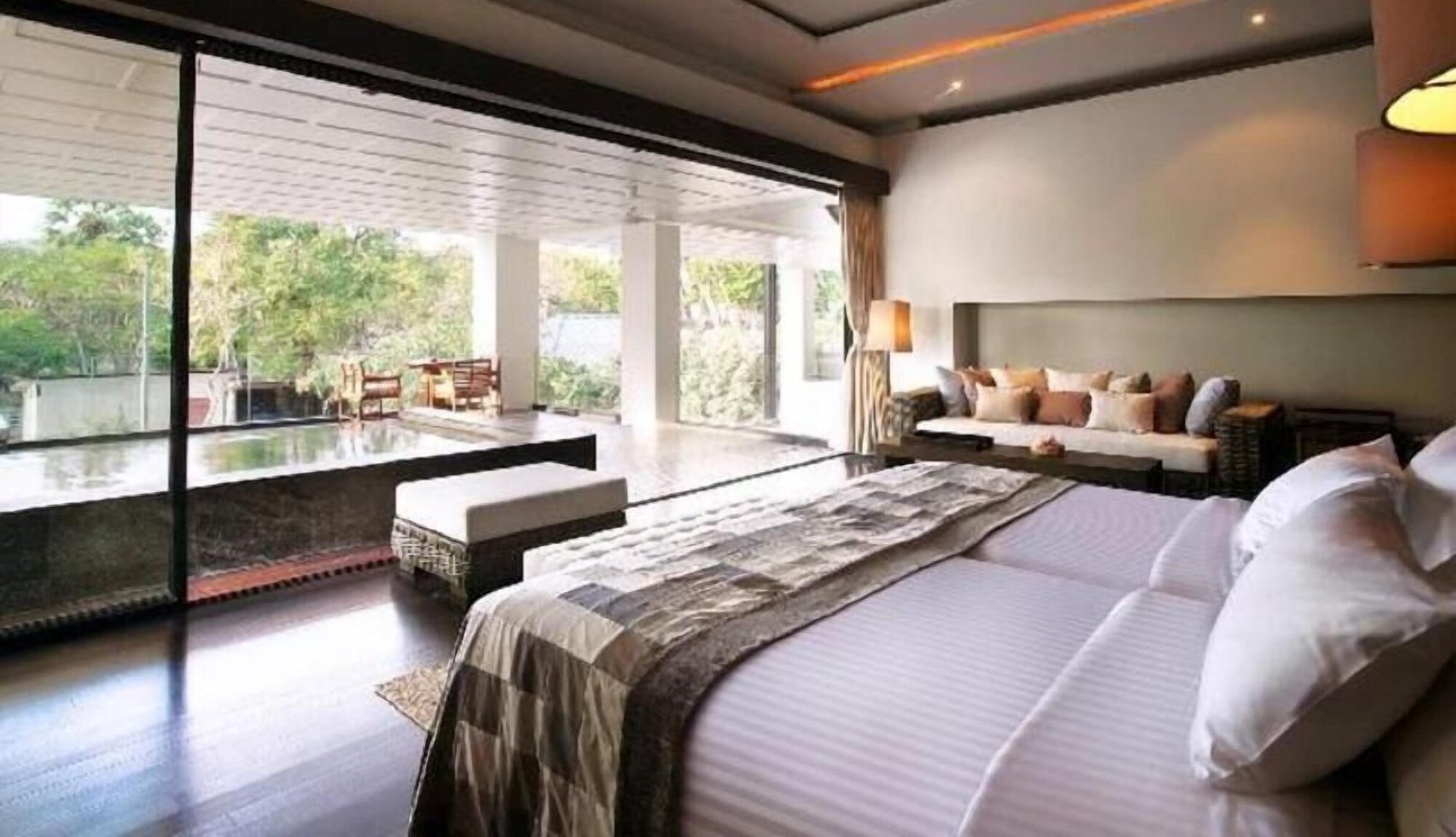 Cape Nidhra Hotel
