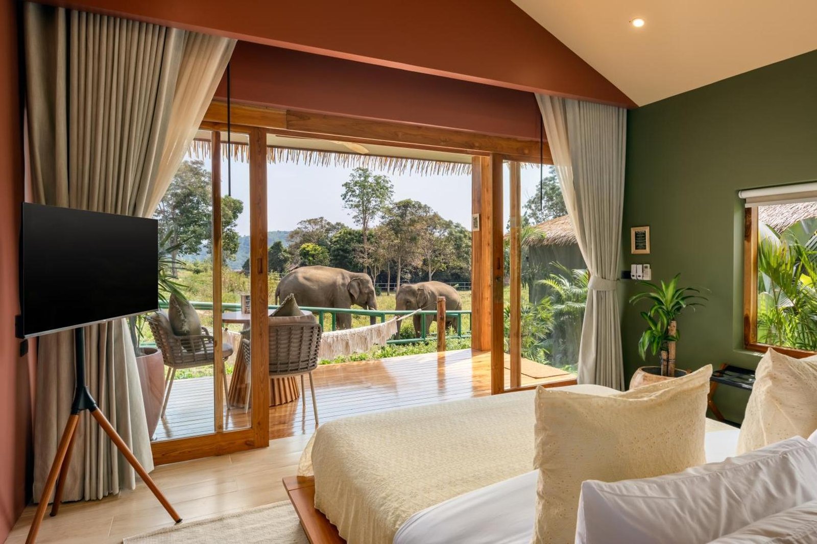 Wild Cottages Elephant Sanctuary Resort, rooms