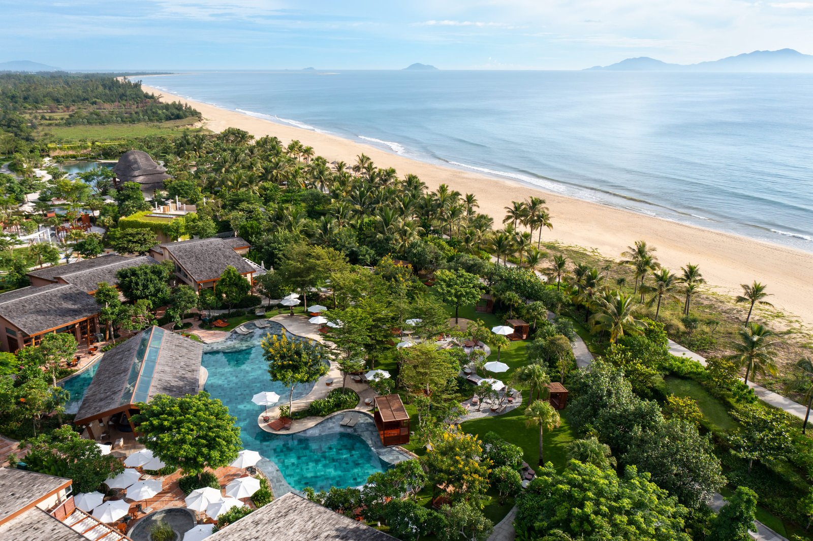 New World Hoiana Beach Resort, the pool