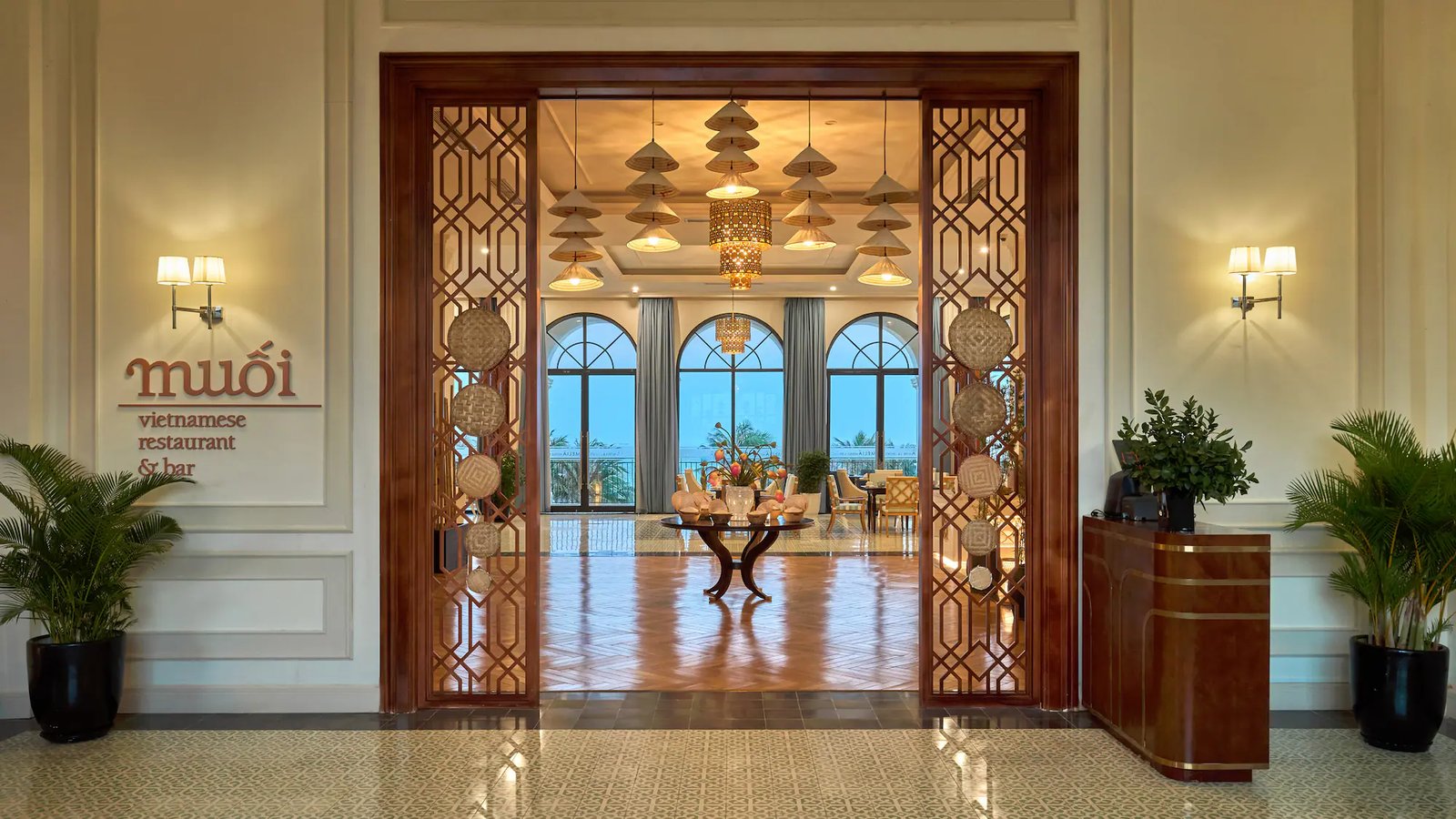 Meliá Vinpearl Cam Ranh Beach Resort, mười