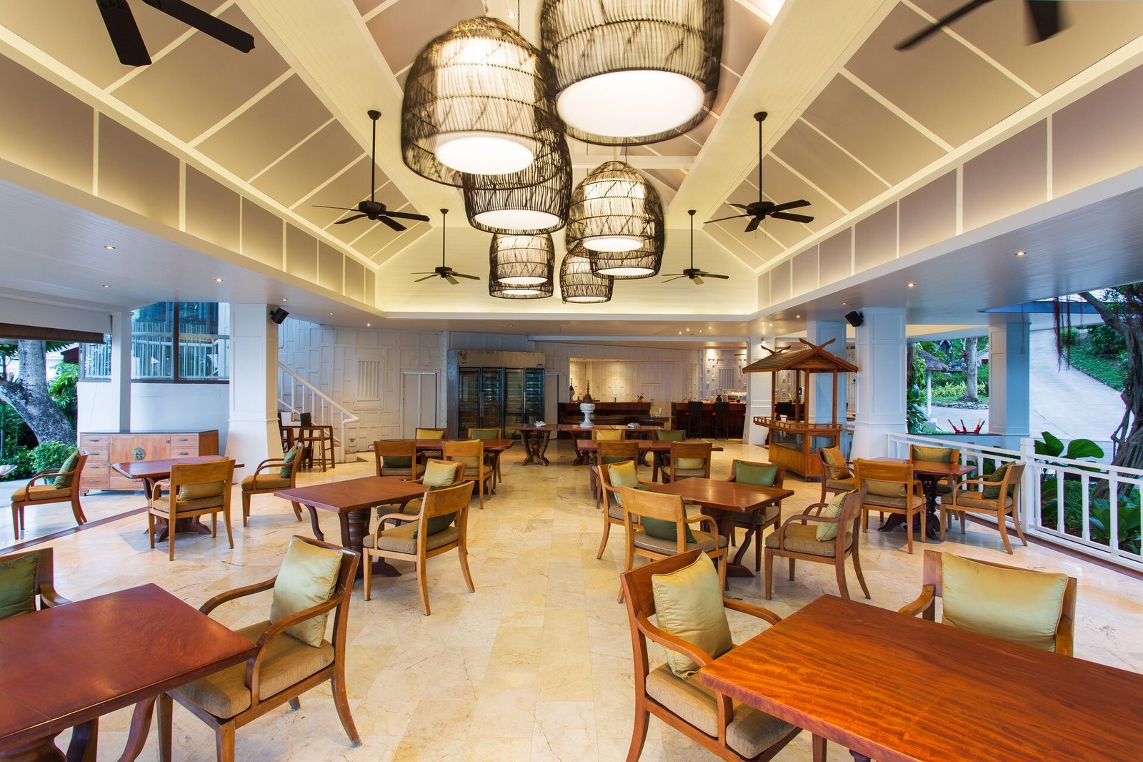 Rocky's Boutique Resort, at the table