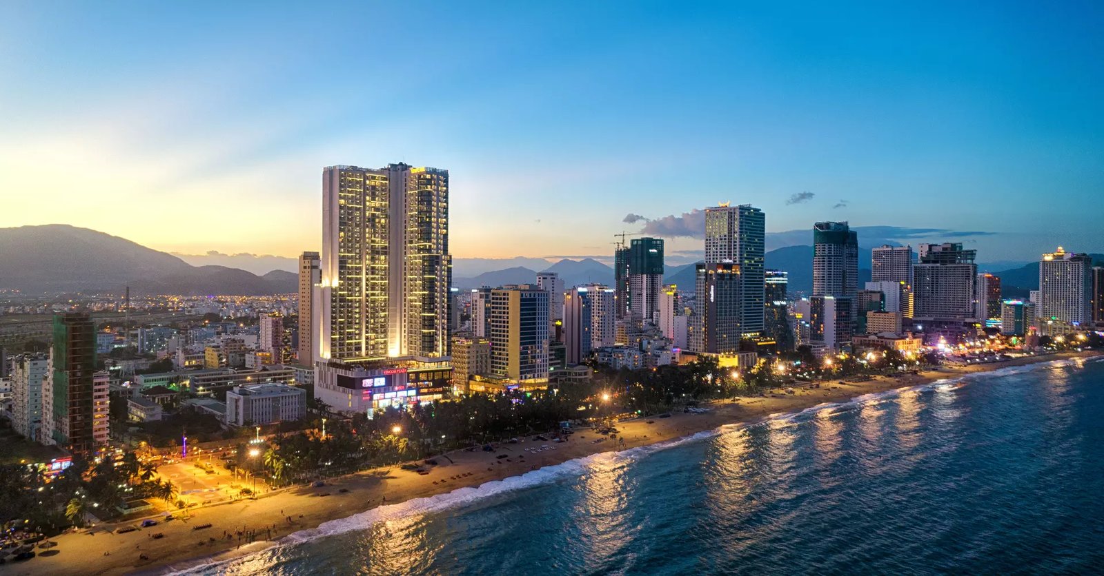 Vinpearl Beachfront Nha Trang — vibe