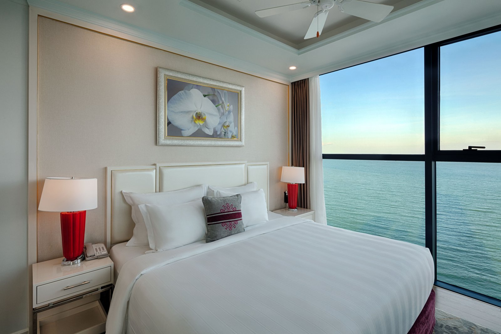 Vinpearl Beachfront Nha Trang — rooms