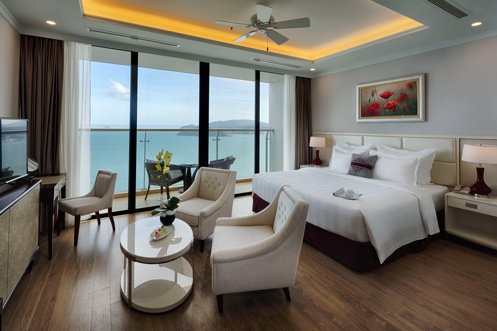Vinpearl Beachfront Nha Trang — rooms