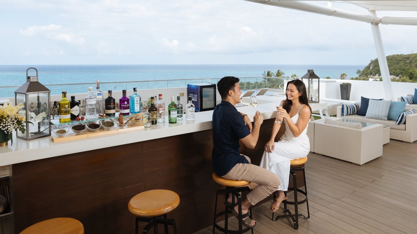 Discovery Boracay, 360 roof lounge