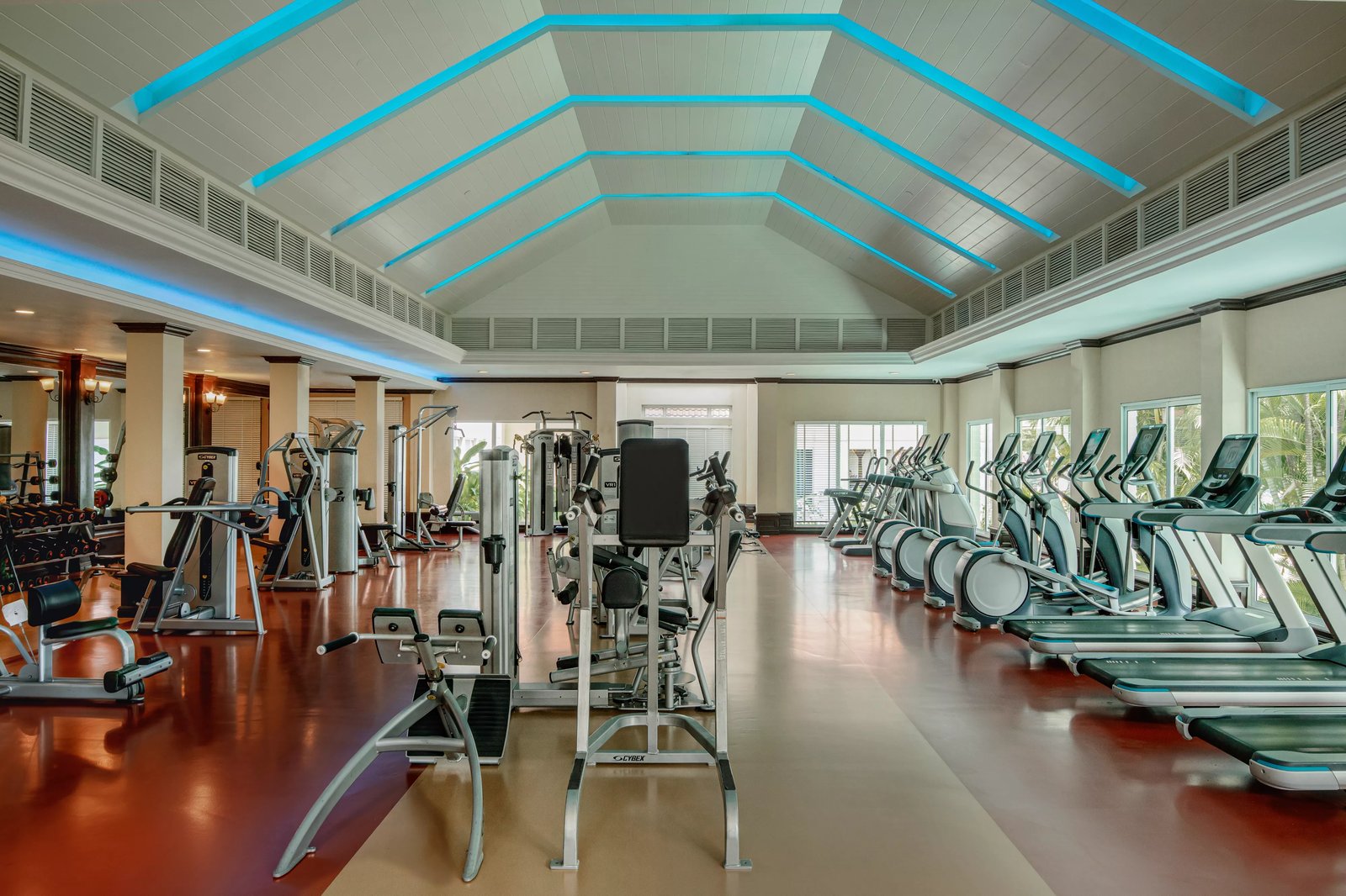 Sofitel Phnom Penh Phokeethra, the gym and squash courts