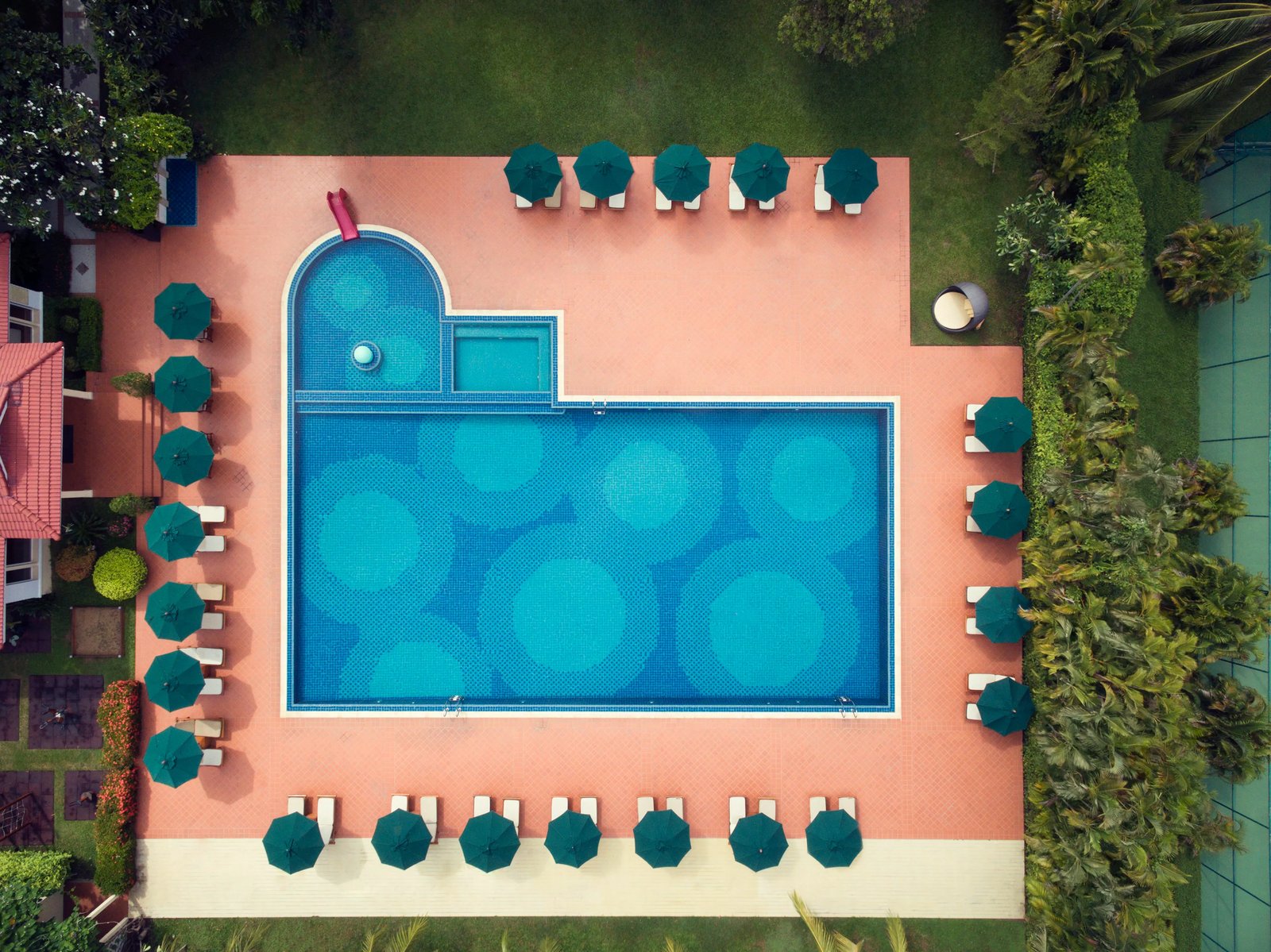 Sofitel Phnom Penh Phokeethra, the pool