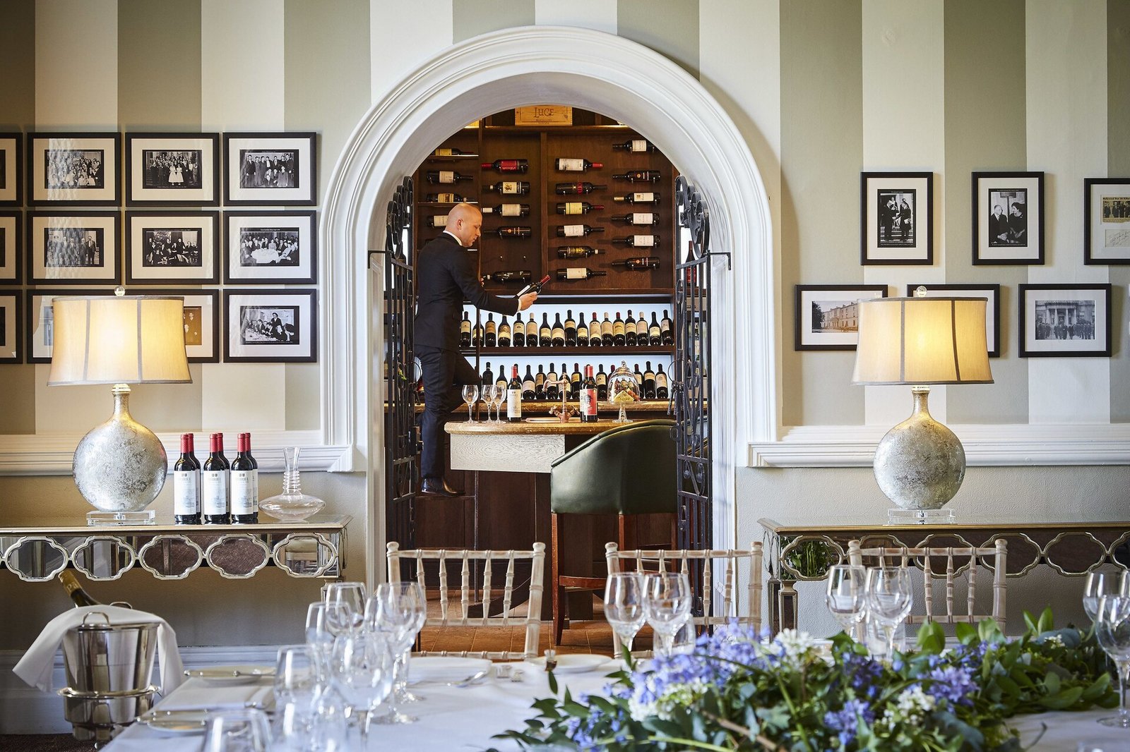 The Great Southern Killarney, at the table