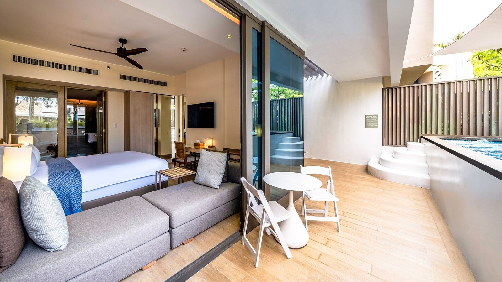 Crimson Resort and Spa Boracay, rooms