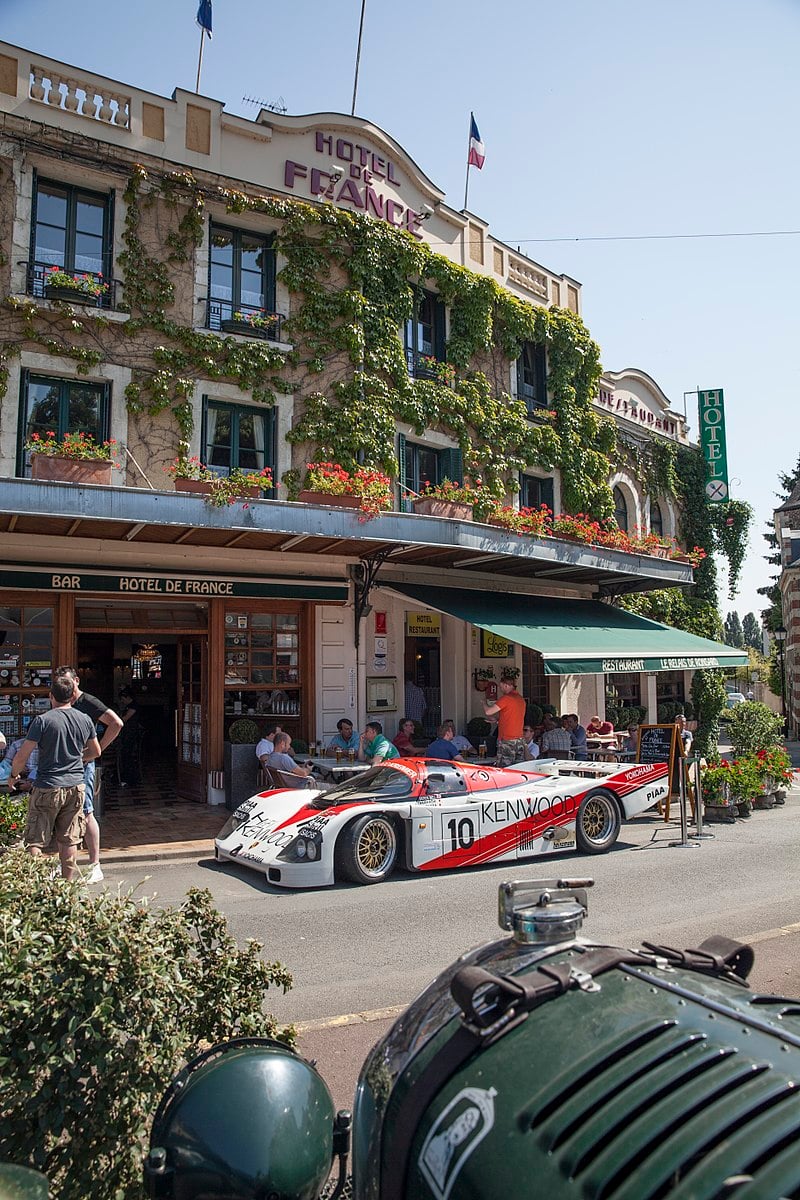 Hôtel de France - Restaurant le relais de Ronsard, how it began