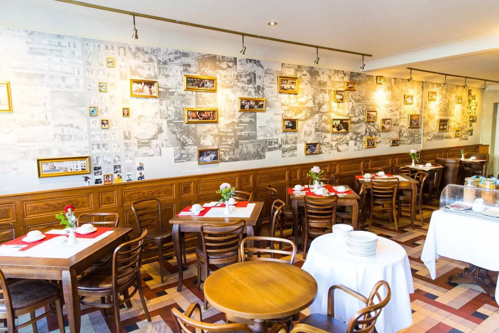 Hôtel de France - Restaurant le relais de Ronsard, bar-brasserie