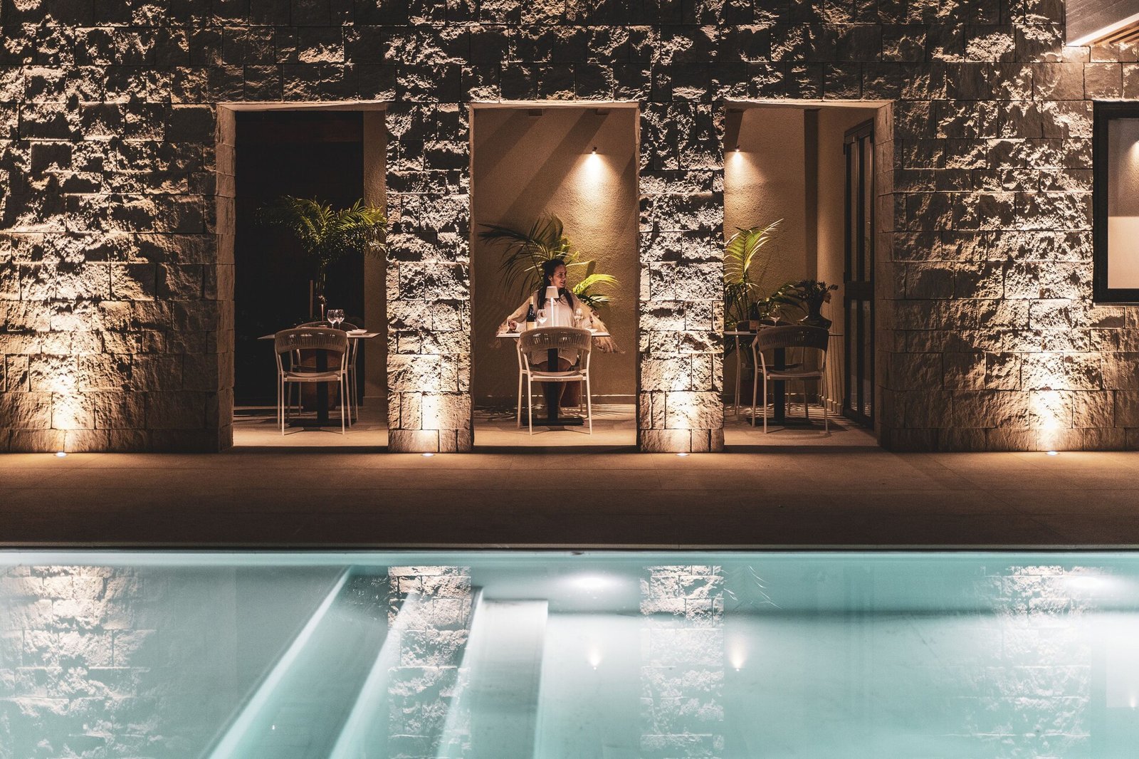 Insulae Resort, at the table