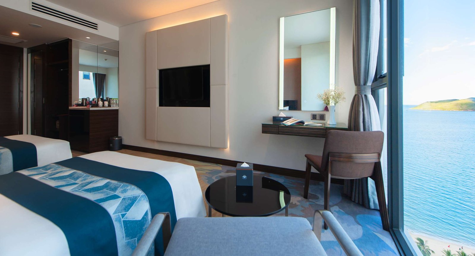 Queen Ann Hotel — rooms