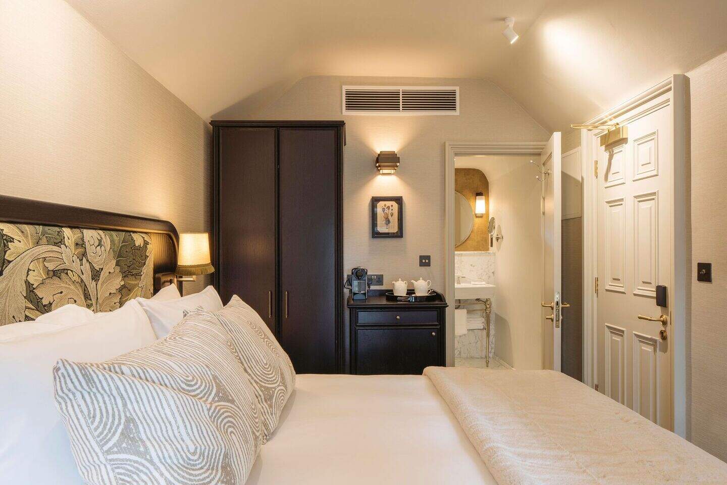 Townhouse on The Green, rooms