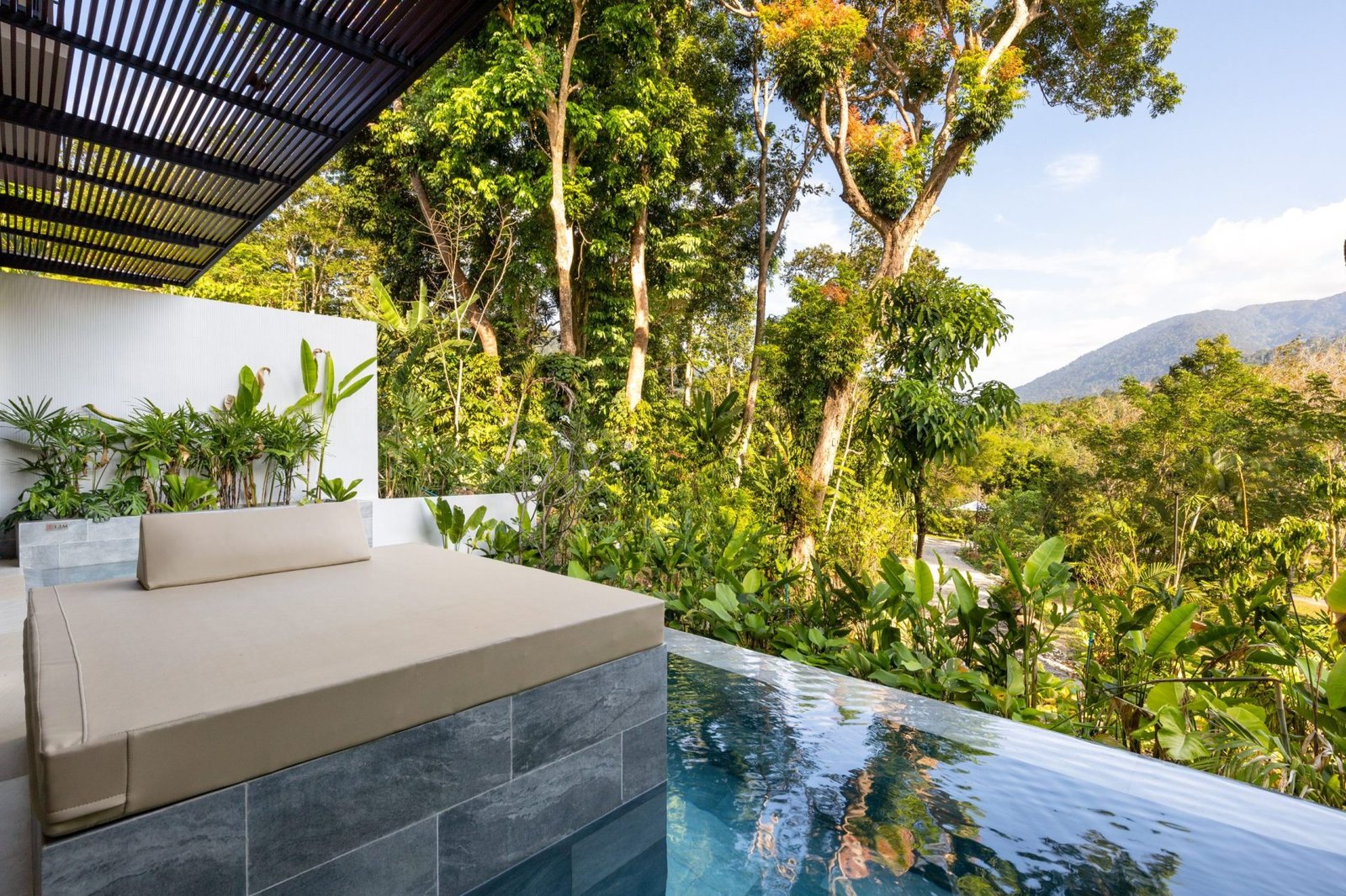 Kachong Hills Tented Resort Trang, the pool