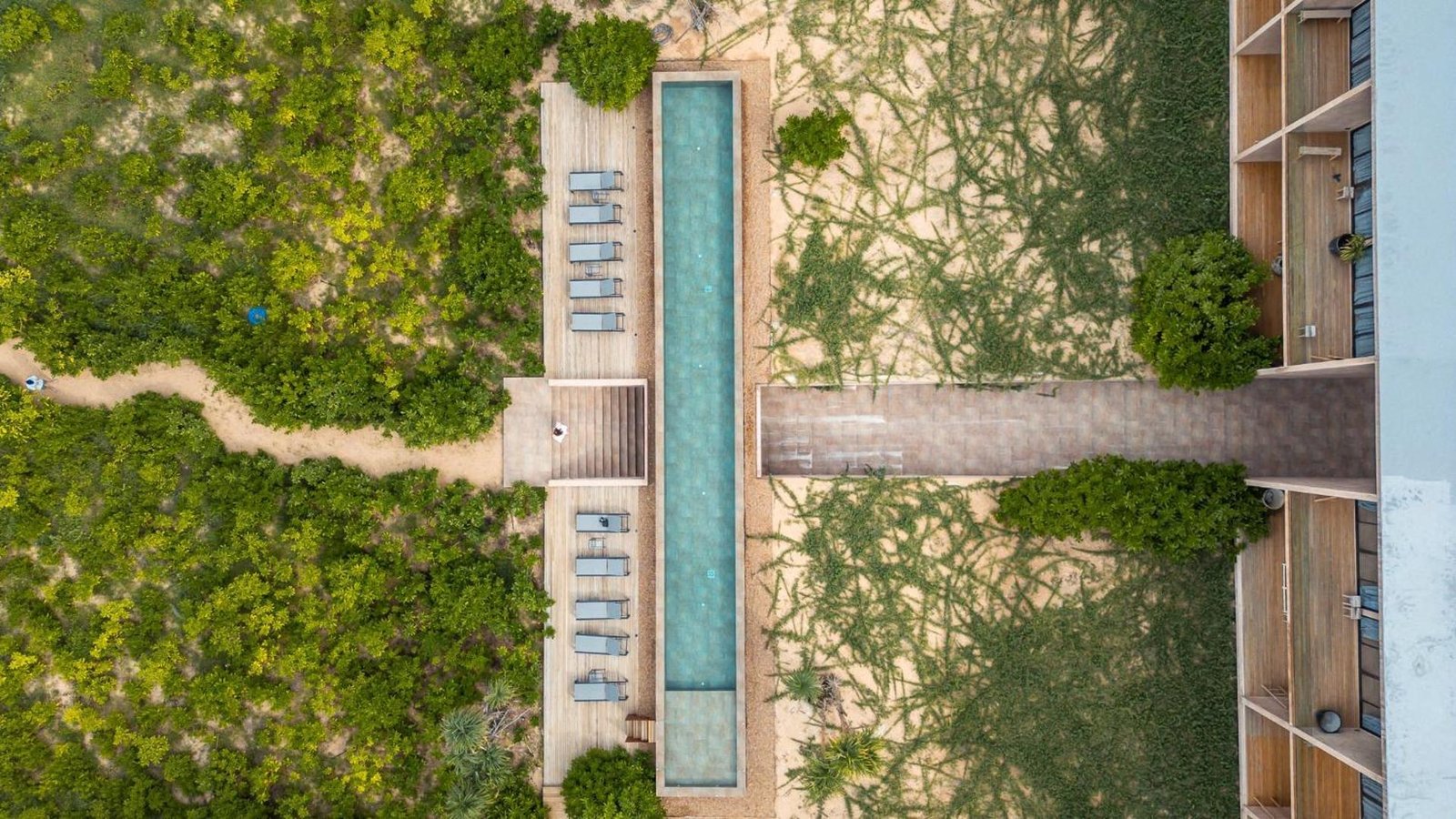 Inchantreedoolay Hotel Hua-Hin, the pool