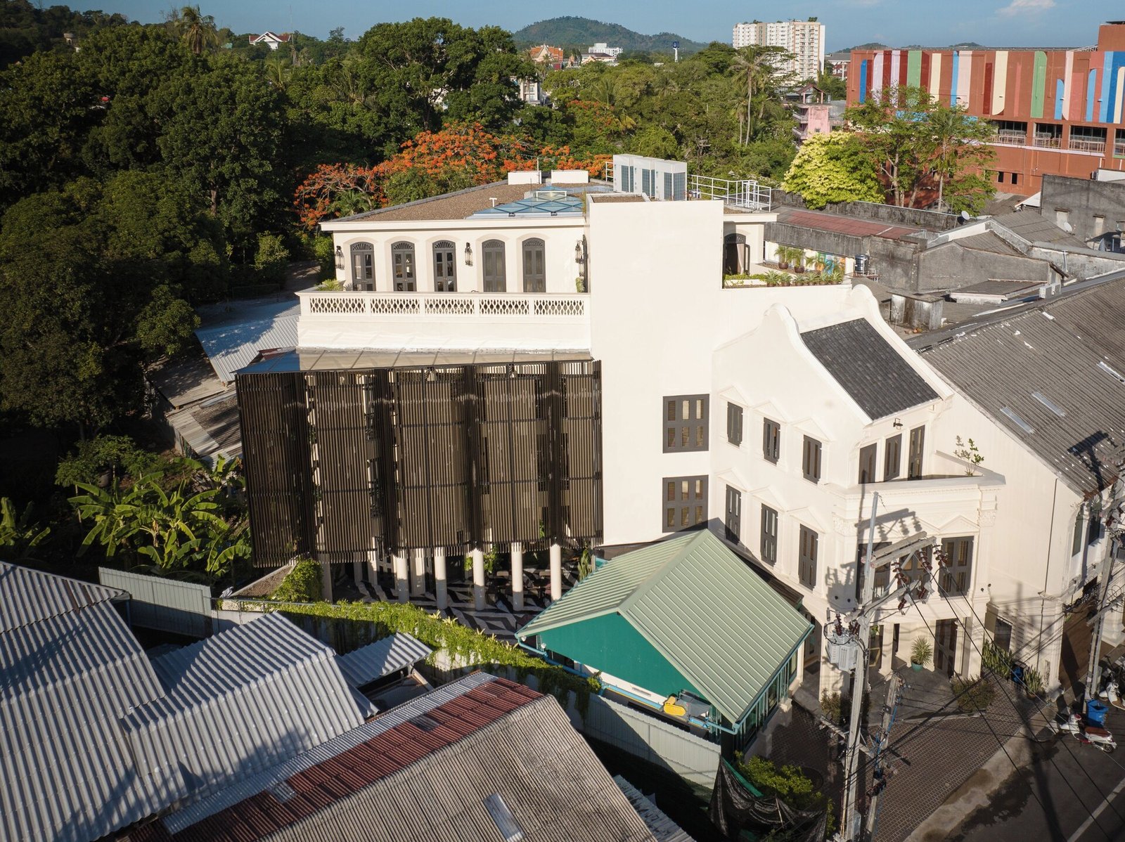 Hotel Verdigris, how it began