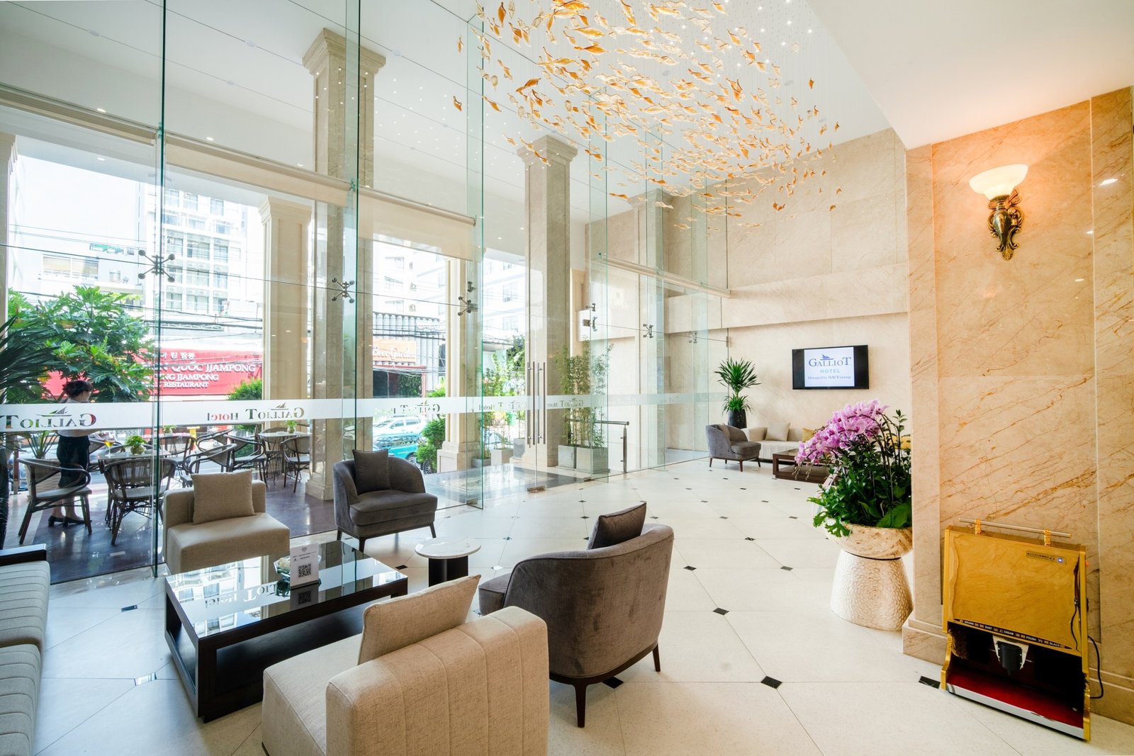 Galliot Hotel and Spa Nha Trang — vibe