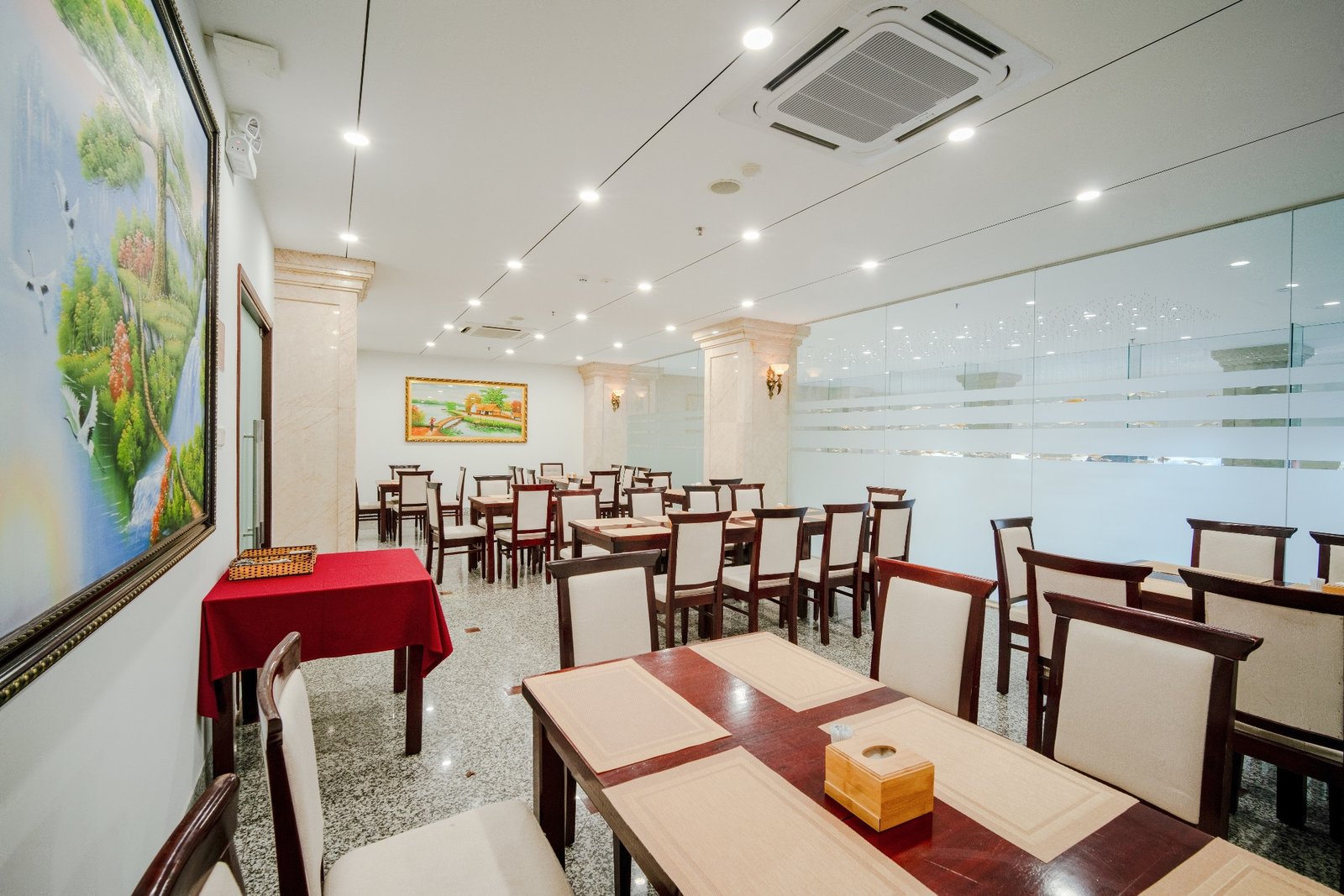 Galliot Hotel and Spa Nha Trang — eat & drink
