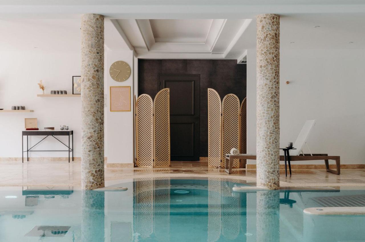 Domaine de Rochebois, the pool