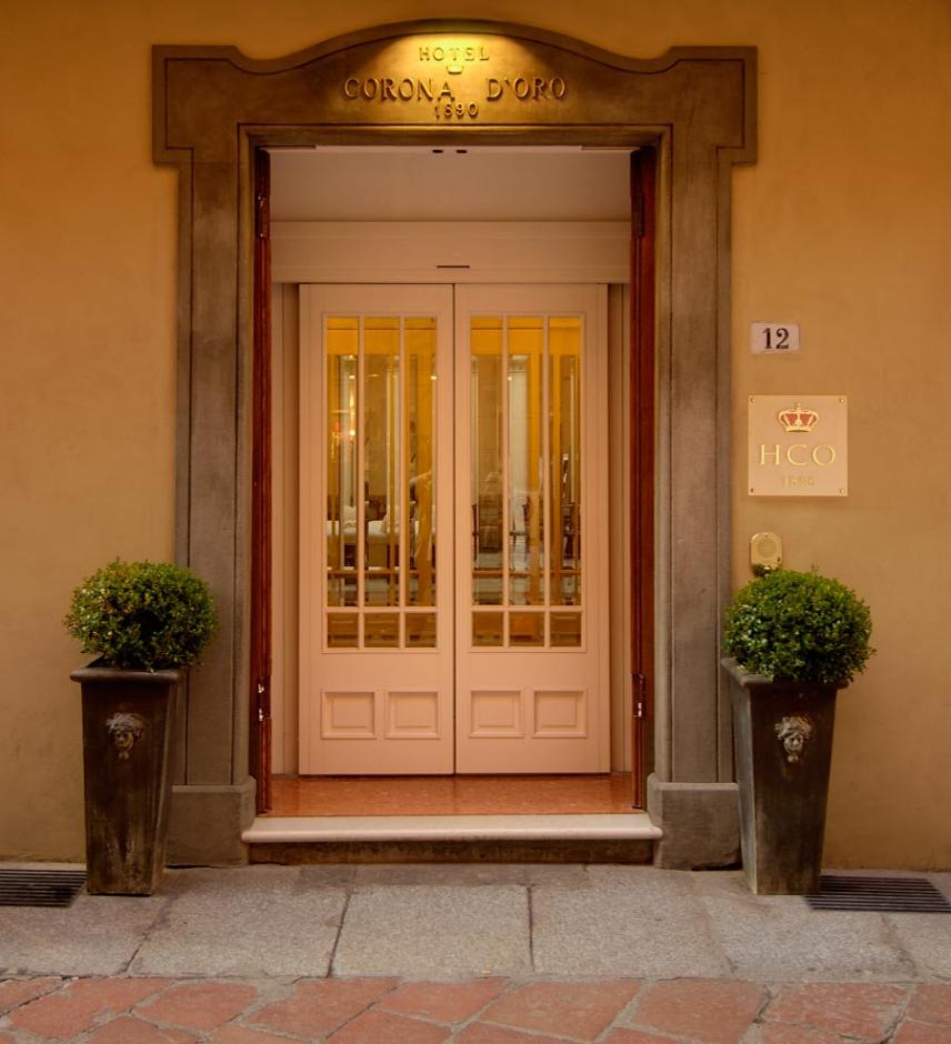 Hotel Corona D'oro, how it began