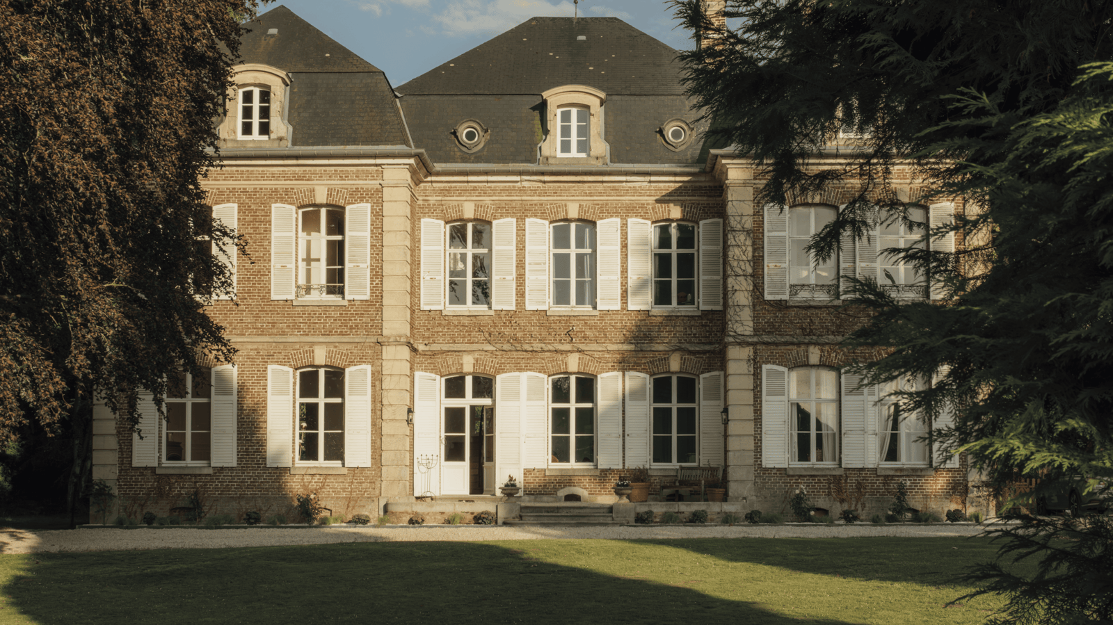 Petit Chateau Vercourt