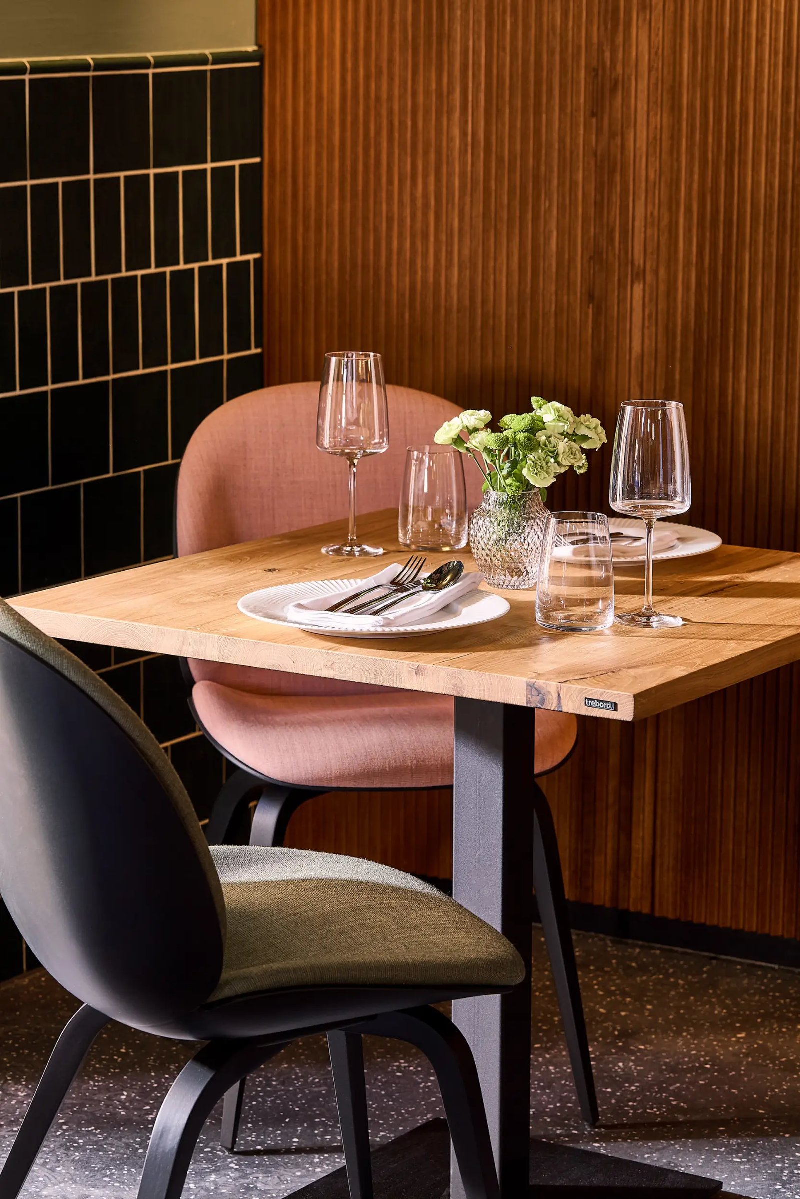 Entre Hotel by Zdrojowa, at the table